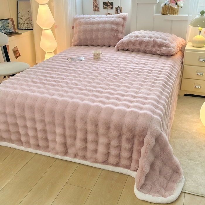 91家纺网 家纺一手货源 找家纺 麒东家纺 2025新款加厚纯色兔毛绒泡泡单床单 粉色