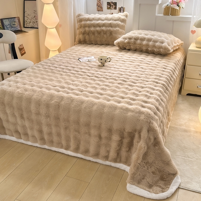 91家纺网 家纺一手货源 找家纺 麒东家纺 2025新款加厚纯色兔毛绒泡泡单床单 咖色