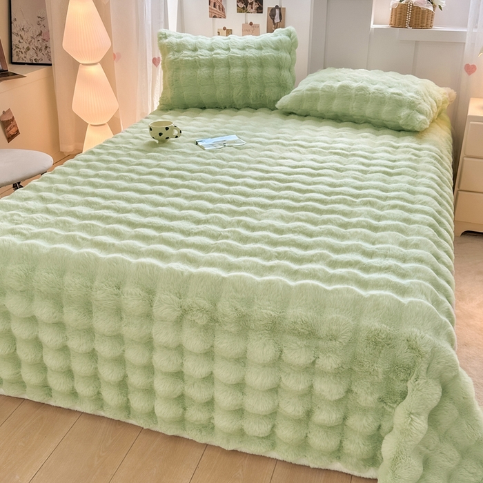 91家纺网 家纺一手货源 找家纺 麒东家纺 2025新款加厚纯色兔毛绒泡泡单床单 绿色