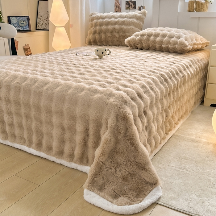 91家纺网 家纺一手货源 找家纺 麒东家纺 2025新款加厚纯色兔毛绒泡泡单床单 咖色