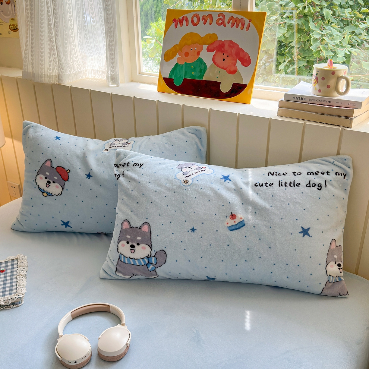 91家纺网 家纺一手货源 找家纺 丽美人家纺 2025新款小版印花牛奶绒四件套 甜心猫咪-蓝