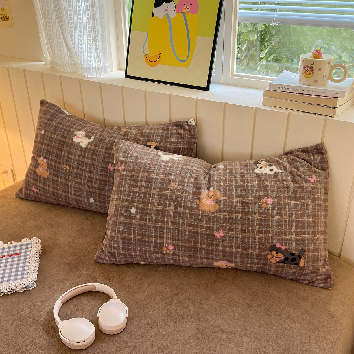 91家纺网 家纺一手货源 找家纺 丽美人家纺 2025新款小版印花牛奶绒四件套 英伦小狗