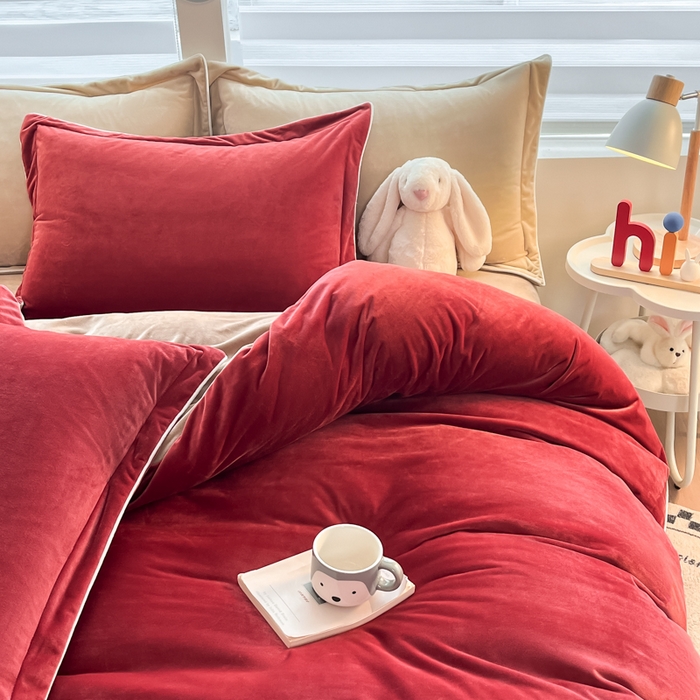 91家纺网 家纺一手货源 找家纺 （总）九沐良品 2025新款加厚婴儿绒牛奶绒四件套工艺款宝宝绒四件套