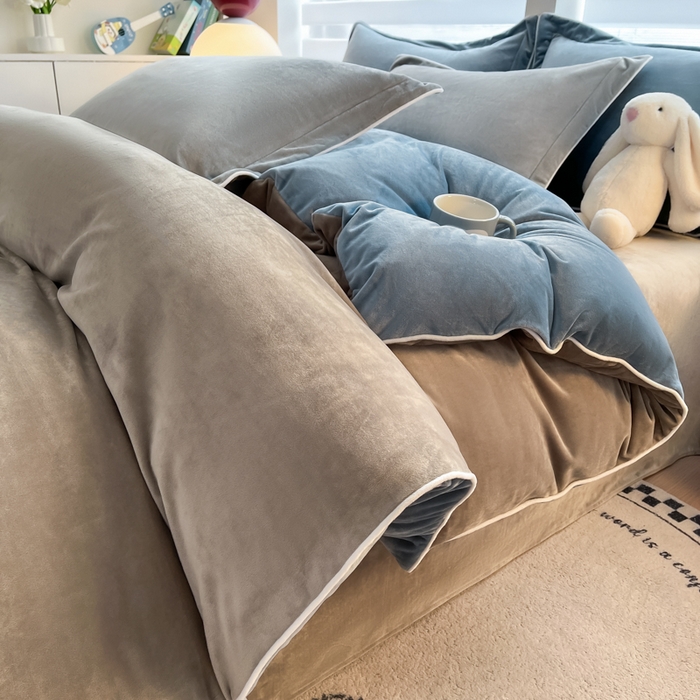 九沐良品 2025新款加厚婴儿绒牛奶绒四件套工艺款宝宝绒四件套 灰咖+蓝色