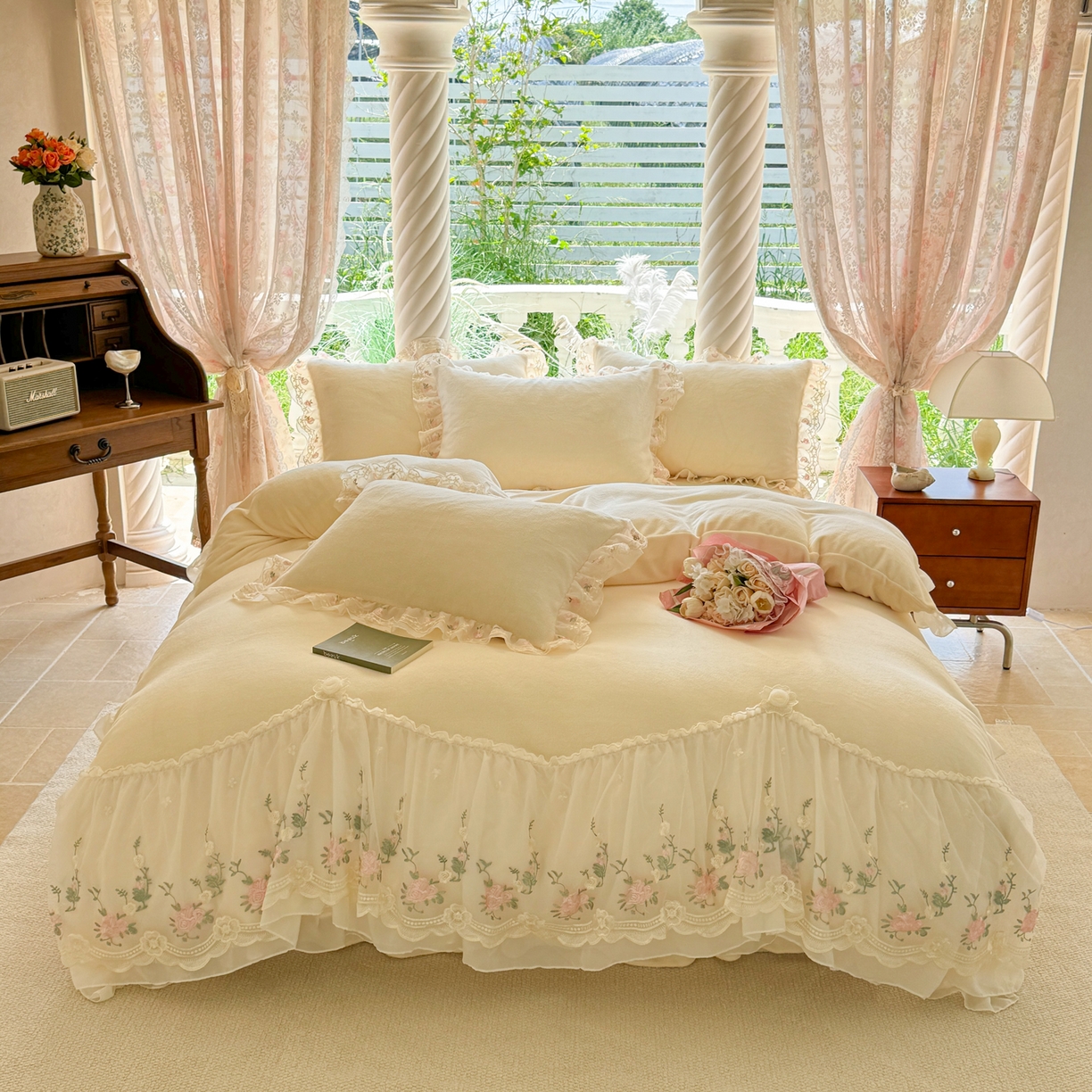 91家纺网 家纺一手货源 找家纺 （总）米可家居 2025新款牛奶绒床裙款蕾丝刺绣四件套韩版法式公主风四件套  玫瑰故事