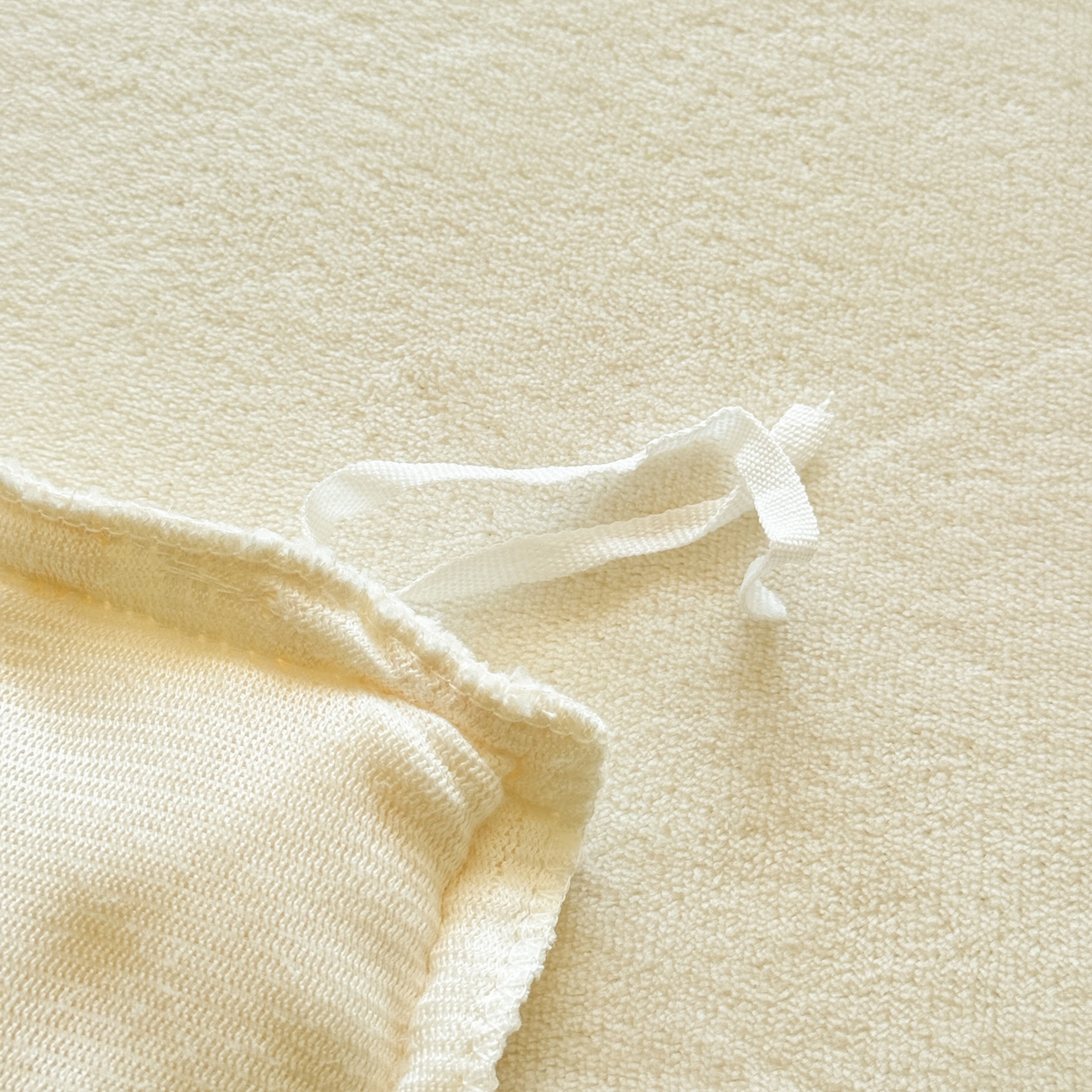 91家纺网 家纺一手货源 找家纺 （总）米可家居 2025新款牛奶绒床裙款蕾丝刺绣四件套韩版法式公主风四件套  玫瑰故事