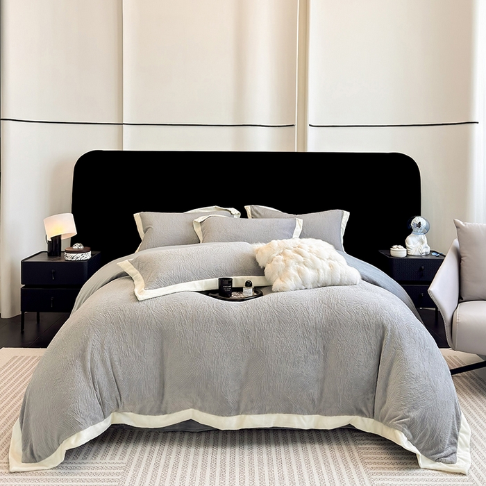 2025新款高克重230克雕花绒纹理牛奶绒四件套秋冬轻奢拼角系列四件套-柏林晚风系列 柏林晚风-凇灰