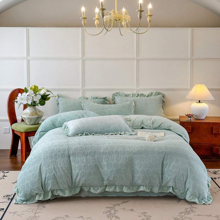 91家纺网 家纺一手货源 找家纺 野合家纺 2025新款法式A类雕花牛奶绒韩版公主风四件套床盖款床单款床笠款 山茶花-马利兰