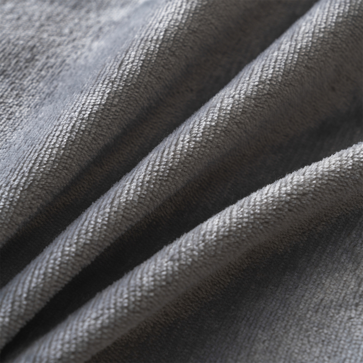 91家纺网 家纺一手货源 找家纺 源舍家纺 2025新款色织拼色编织提花轻奢牛奶绒四件套（场景二） 织锦-灰调