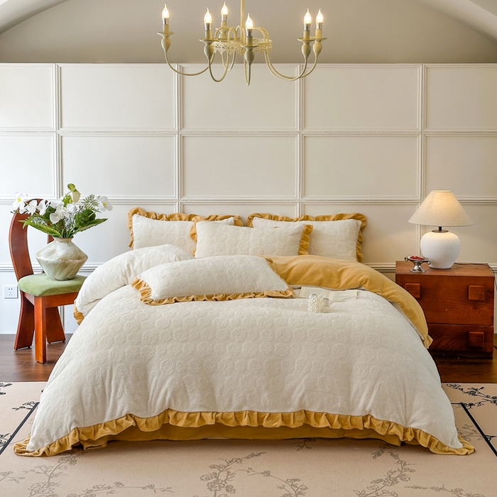 91家纺网 家纺一手货源 找家纺 野合家纺 2025新款法式A类雕花牛奶绒韩版公主风四件套床盖款床单款床笠款 山茶花-象牙白