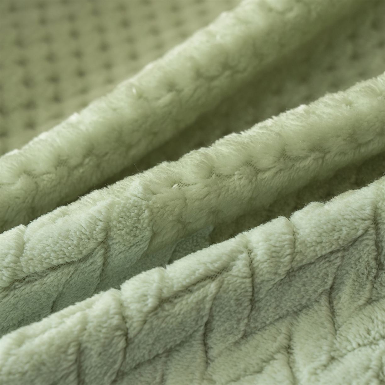 91家纺网 家纺一手货源 找家纺 源舍家纺 2025新款色织拼色编织提花轻奢牛奶绒四件套（场景二） 织锦-青雾