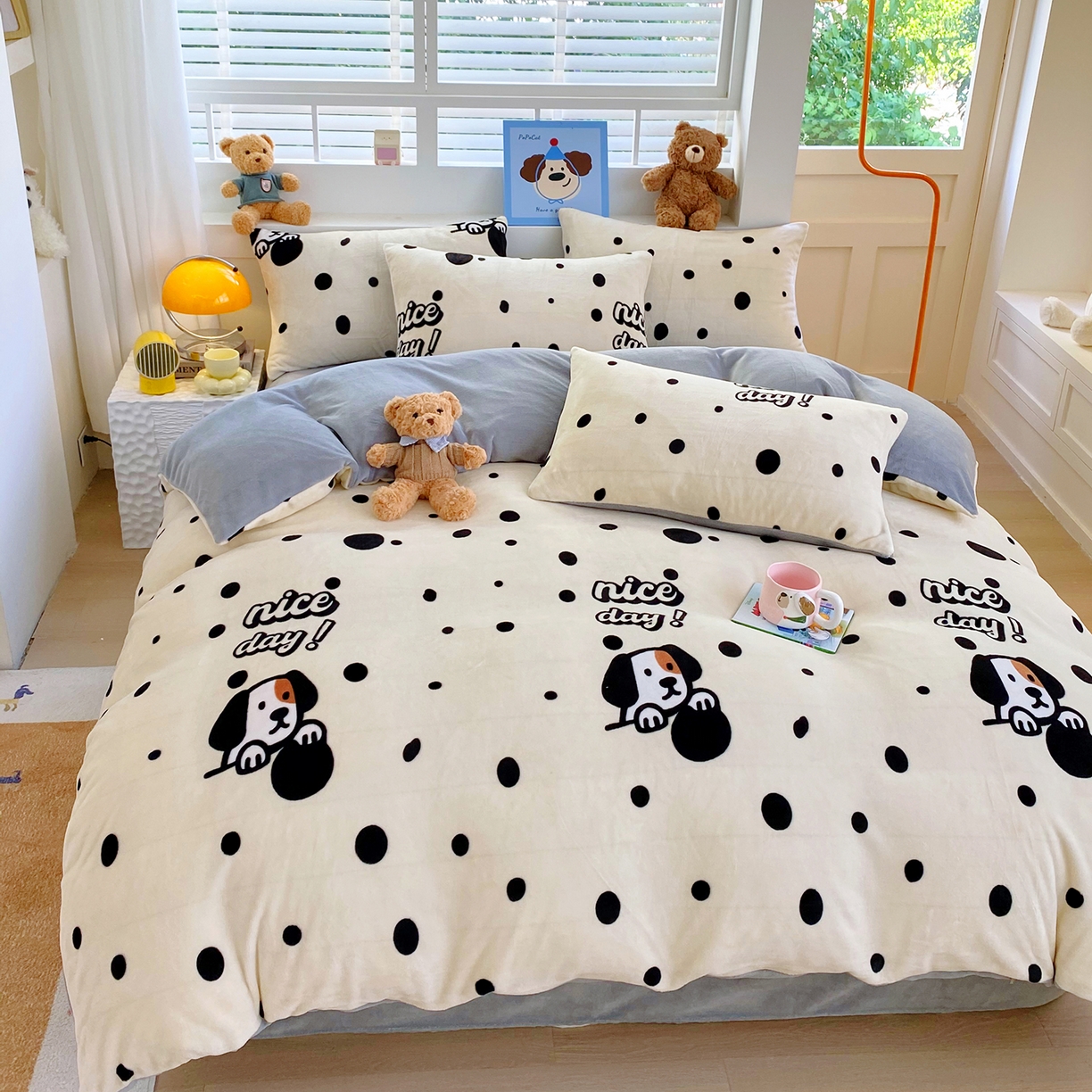 91家纺网 家纺一手货源 找家纺 悦织湾家纺 2025新款高克重牛奶绒印花四件套床单床笠轻奢时尚床上用品三四件套被套 波点狗