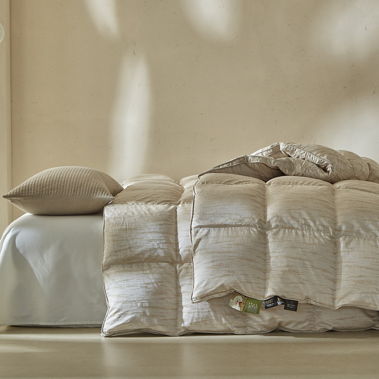 91家纺网 家纺一手货源 找家纺 （总）暖羽屋羽绒馆 2025新款塞纳河畔鹅绒丝被芯双人羽绒被子2米羽毛被子被芯