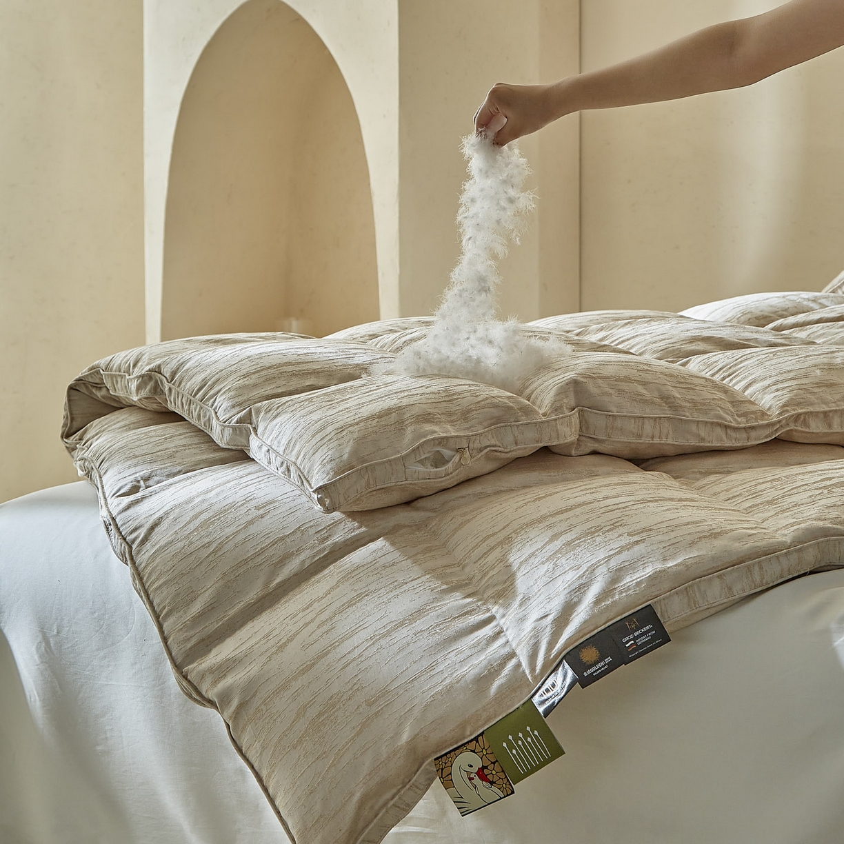 91家纺网 家纺一手货源 找家纺 （总）暖羽屋羽绒馆 2025新款塞纳河畔鹅绒丝被芯双人羽绒被子2米羽毛被子被芯