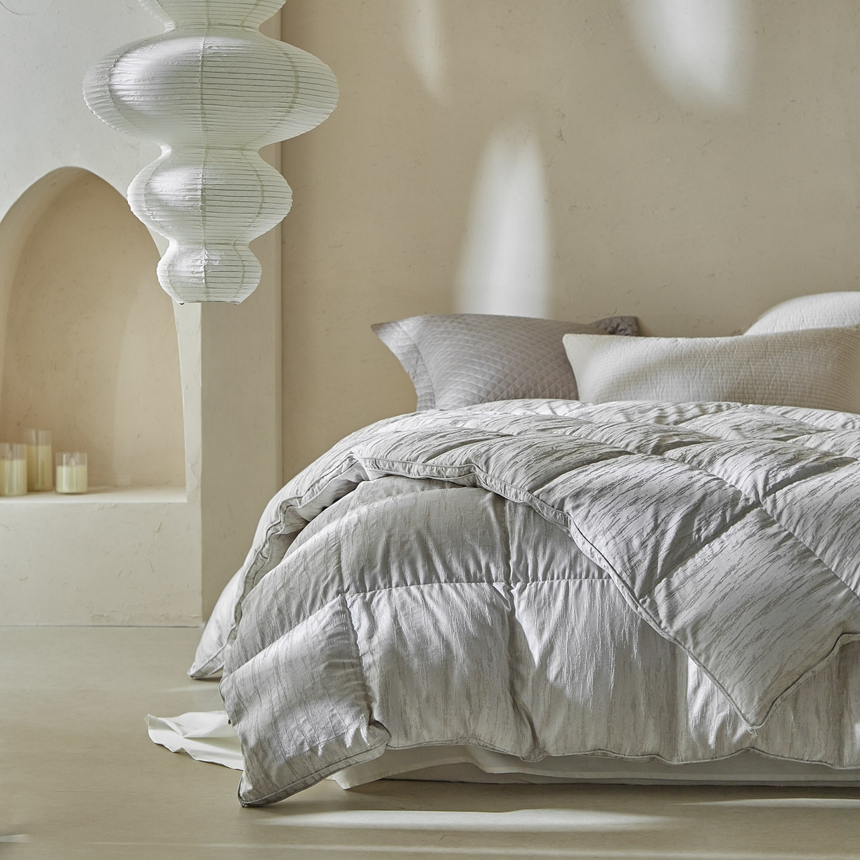 91家纺网 家纺一手货源 找家纺 暖羽屋羽绒馆 2025新款塞纳河畔鹅绒丝被芯双人羽绒被子2米羽毛被子被芯 X 塞纳河畔 云灰