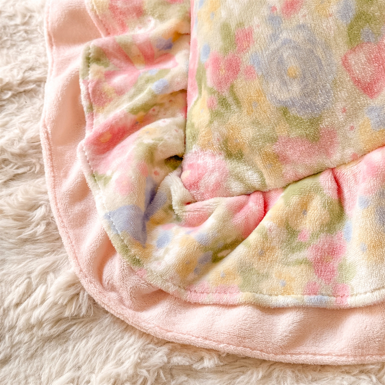 91家纺网 家纺一手货源 找家纺 （总）绒棉世家 2025秋冬新款A类加厚牛奶绒花边床盖款床裙四件套（特殊尺寸床笠另外+10元）