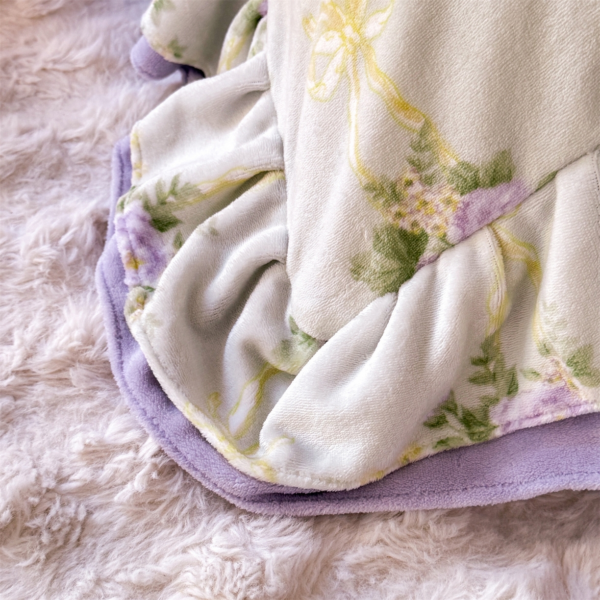 91家纺网 家纺一手货源 找家纺 绒棉世家 2025秋冬新款A类加厚牛奶绒花边床盖款床裙四件套（特殊尺寸床笠另外+10元） 紫嫣