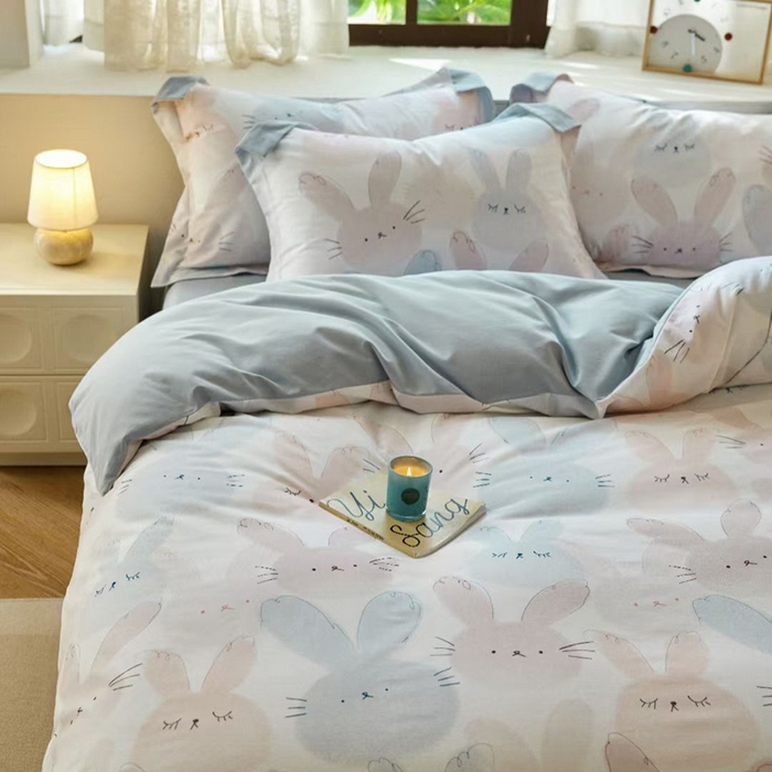 91家纺网 家纺一手货源 找家纺 棉生活家纺 2025秋冬新款长绒棉纯棉数码印花陶瓷磨毛四件套 萌萌兔