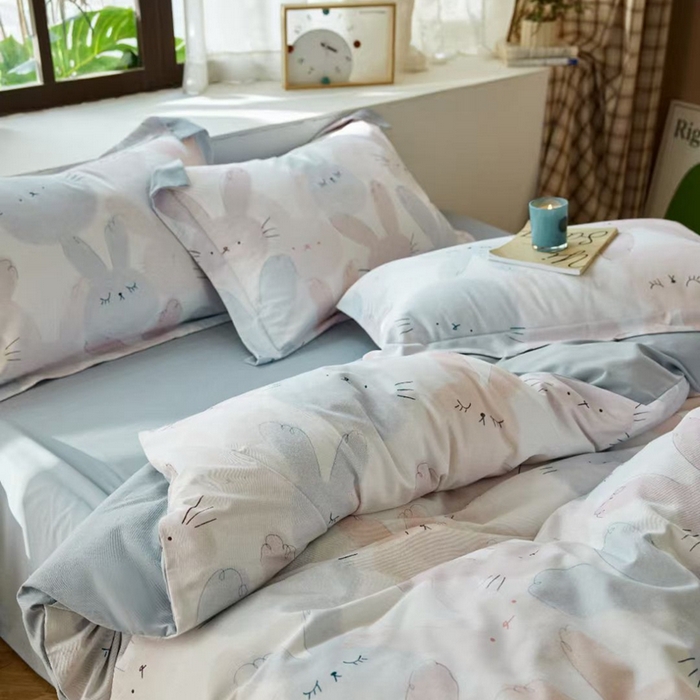 91家纺网 家纺一手货源 找家纺 棉生活家纺 2025秋冬新款长绒棉纯棉数码印花陶瓷磨毛四件套 萌萌兔