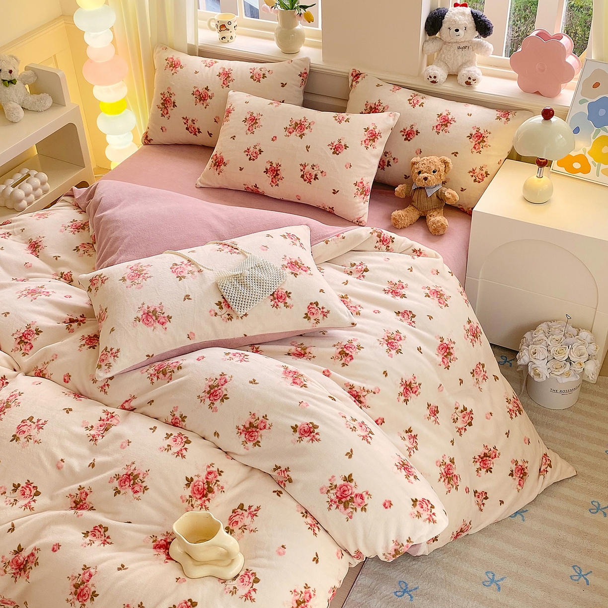 91家纺网 家纺一手货源 找家纺 悦织湾家纺 2025新款高克重牛奶绒印花四件套床单床笠轻奢时尚床上用品三四件套被套 花仙子