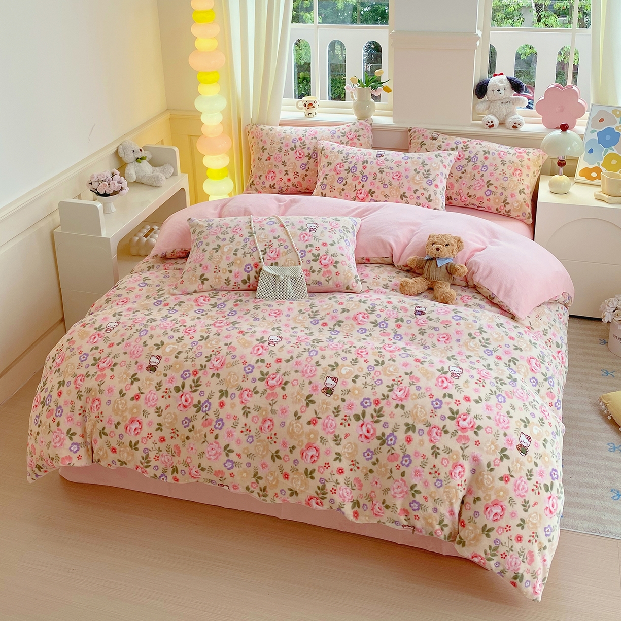 91家纺网 家纺一手货源 找家纺 悦织湾家纺 2025新款高克重牛奶绒印花四件套床单床笠轻奢时尚床上用品三四件套被套 花园小猫