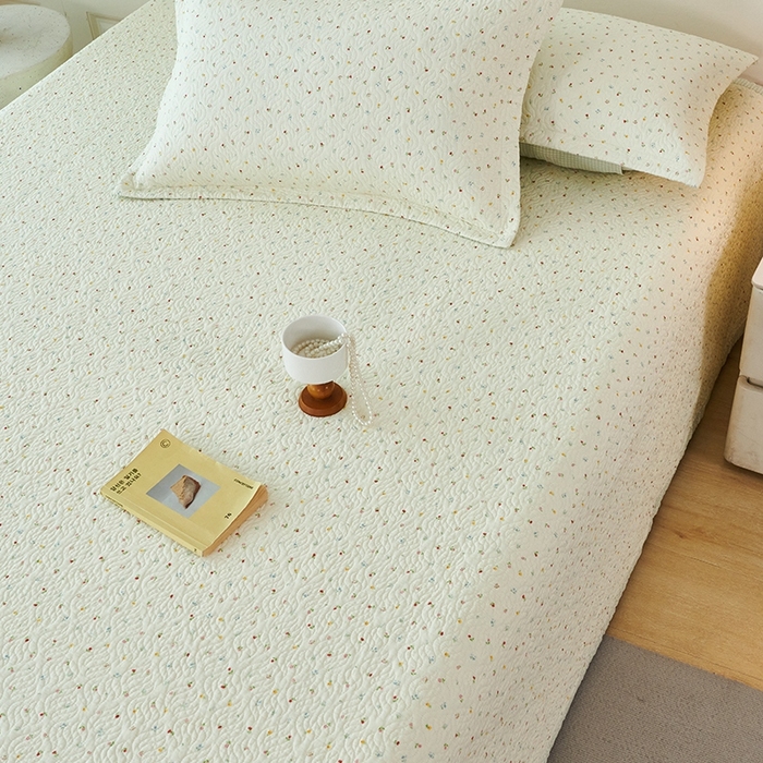 91家纺网 家纺一手货源 找家纺 2025新款13070双面全棉砂洗大直边床盖三件套四件套花仙子