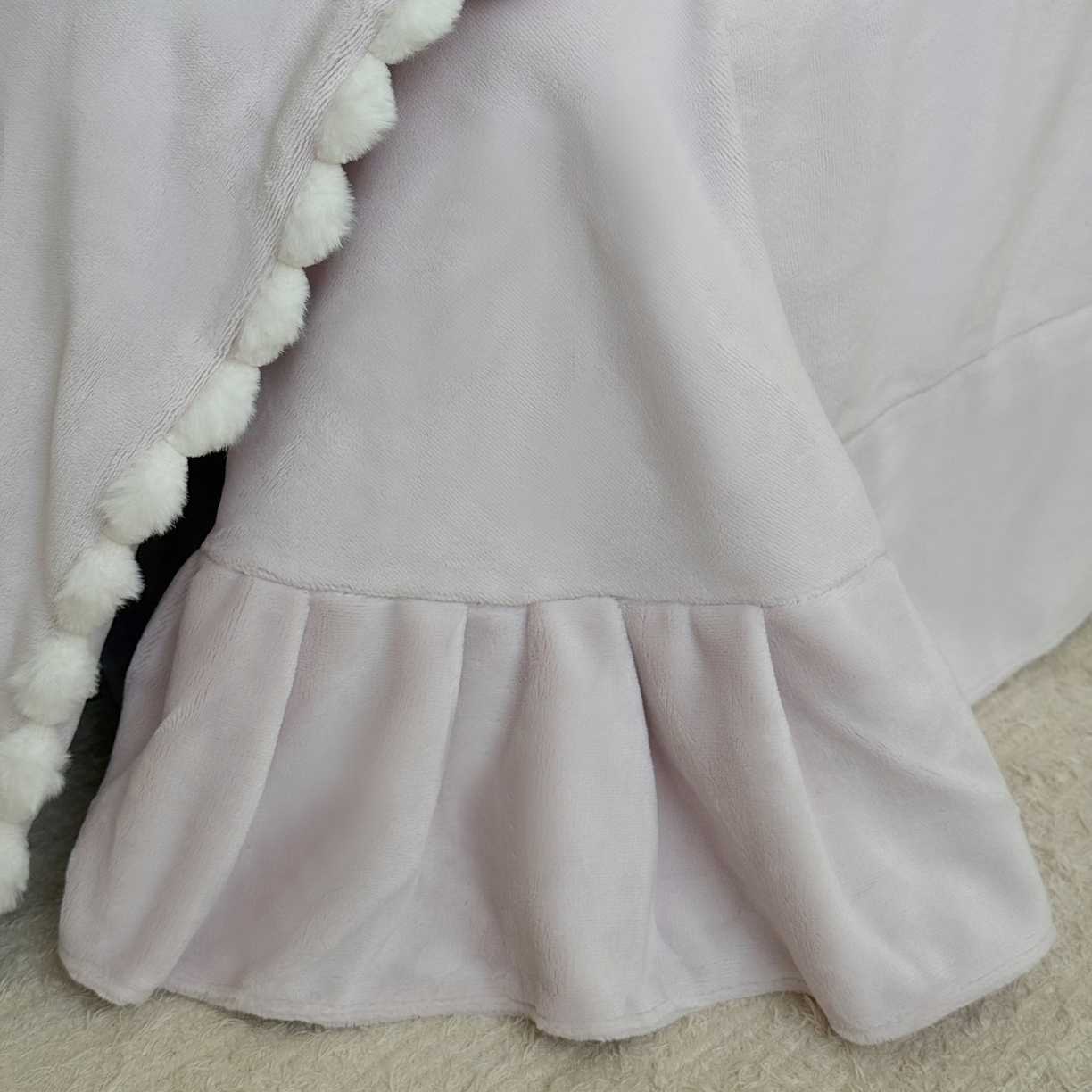 91家纺网 家纺一手货源 找家纺 （总）艾唯希家纺 2025新款超柔高克重牛奶绒贴布绣工艺四件套-可爱兔系列