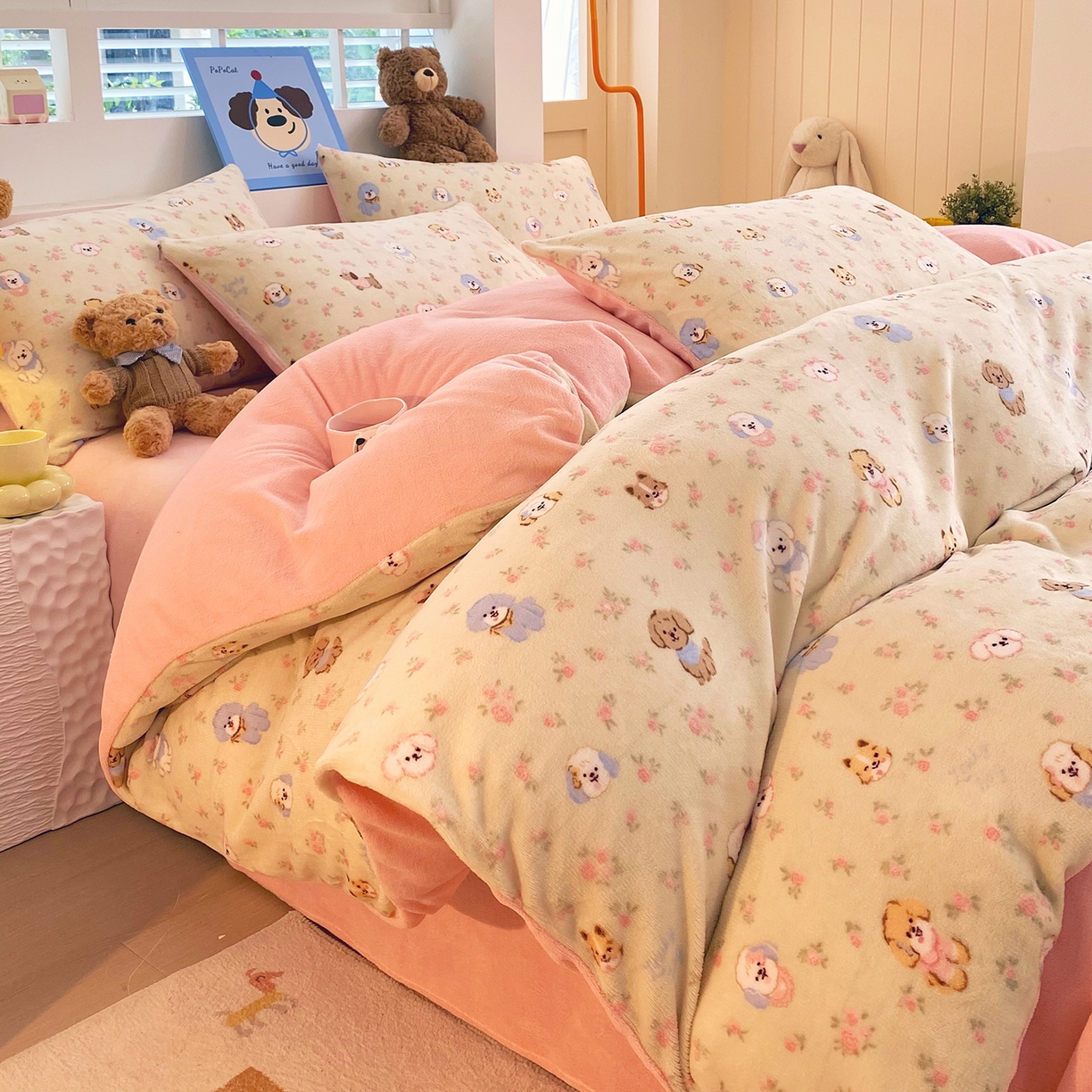 91家纺网 家纺一手货源 找家纺 悦织湾家纺 2025新款高克重牛奶绒印花四件套床单床笠轻奢时尚床上用品三四件套被套 迷你小狗