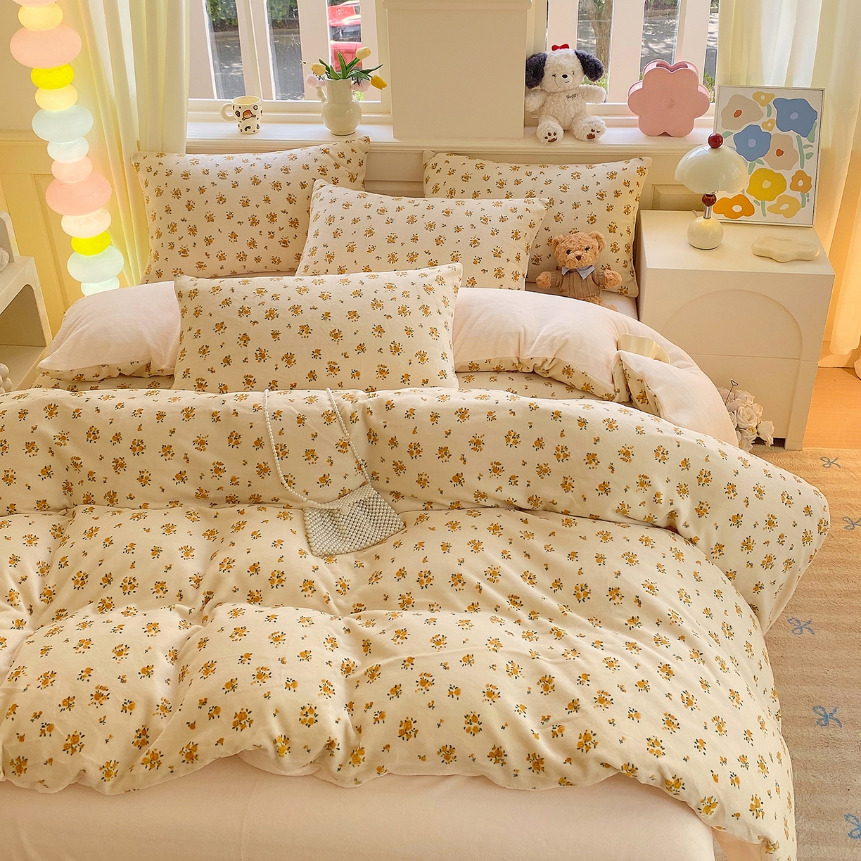 91家纺网 家纺一手货源 找家纺 悦织湾家纺 2025新款高克重牛奶绒印花四件套床单床笠轻奢时尚床上用品三四件套被套 田园小花