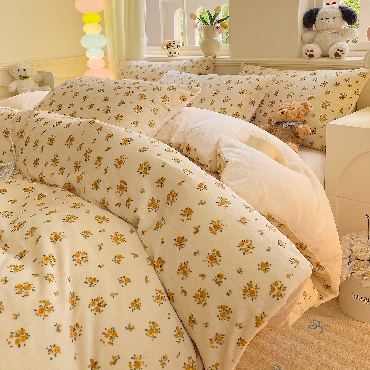 91家纺网 家纺一手货源 找家纺 悦织湾家纺 2025新款高克重牛奶绒印花四件套床单床笠轻奢时尚床上用品三四件套被套 田园小花