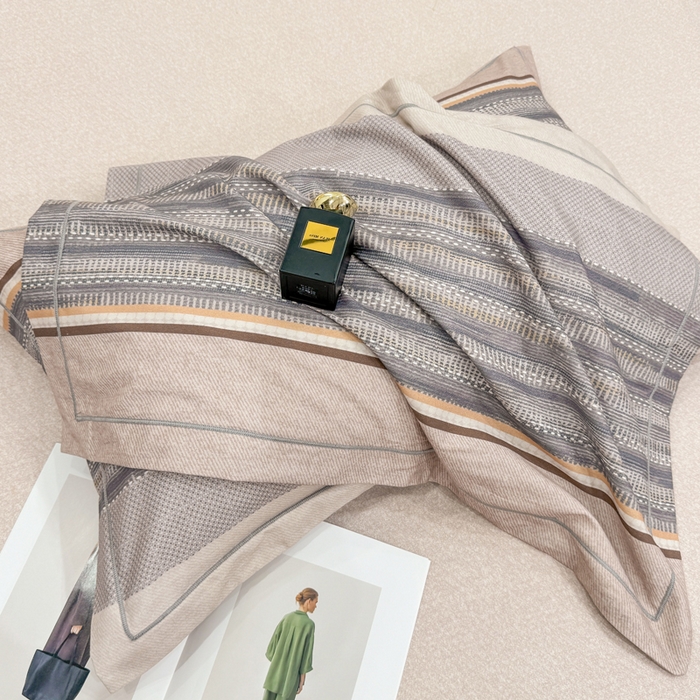 91家纺网 家纺一手货源 找家纺 凌鼎 2025新款100%全棉磨毛四件套数码印花加厚纯棉磨毛四件套北海道咖