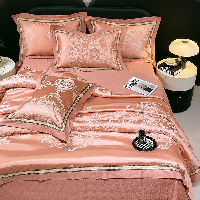 91家纺网 家纺一手货源 找家纺 小时代家纺 2025新款纯棉贡缎提花夹棉床盖四件套 查尔斯-血牙