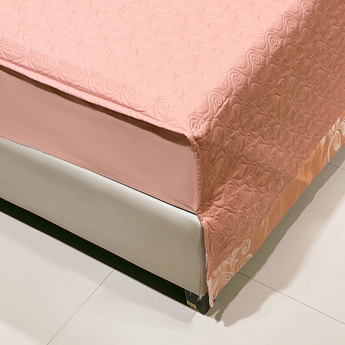 91家纺网 家纺一手货源 找家纺 小时代家纺 2025新款纯棉贡缎提花夹棉床盖四件套 查尔斯-血牙