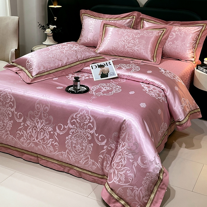 91家纺网 家纺一手货源 找家纺 小时代家纺 2025新款纯棉贡缎提花夹棉床盖四件套 豪华经典-豆沙