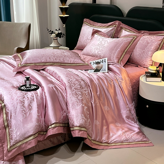 91家纺网 家纺一手货源 找家纺 小时代家纺 2025新款纯棉贡缎提花夹棉床盖四件套 豪华经典-豆沙