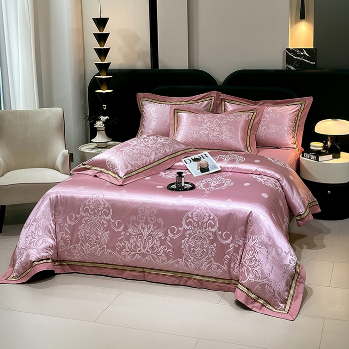 91家纺网 家纺一手货源 找家纺 小时代家纺 2025新款纯棉贡缎提花夹棉床盖四件套 豪华经典-豆沙