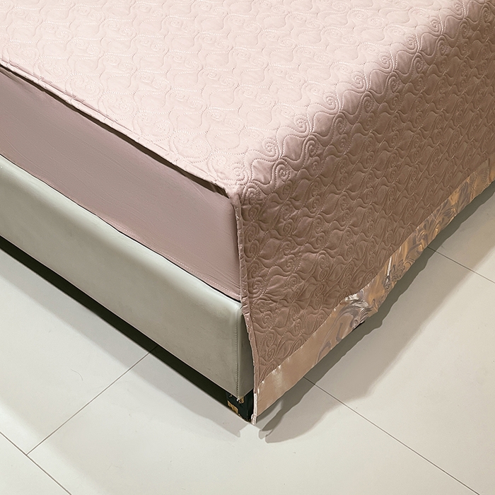 91家纺网 家纺一手货源 找家纺 小时代家纺 2025新款纯棉贡缎提花夹棉床盖四件套 豪华经典-灰金