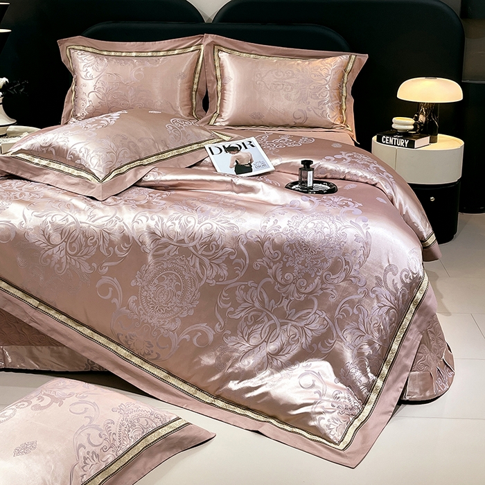 91家纺网 家纺一手货源 找家纺 小时代家纺 2025新款纯棉贡缎提花夹棉床盖四件套 豪华经典-灰金