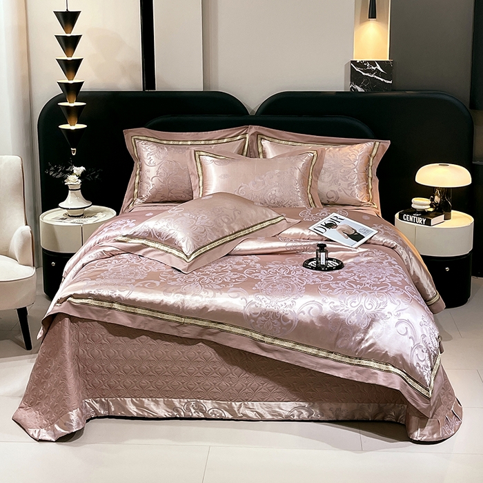 91家纺网 家纺一手货源 找家纺 小时代家纺 2025新款纯棉贡缎提花夹棉床盖四件套 豪华经典-灰金