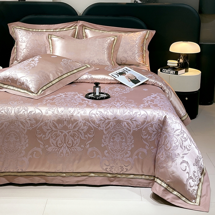 91家纺网 家纺一手货源 找家纺 小时代家纺 2025新款纯棉贡缎提花夹棉床盖四件套 豪华经典-灰金