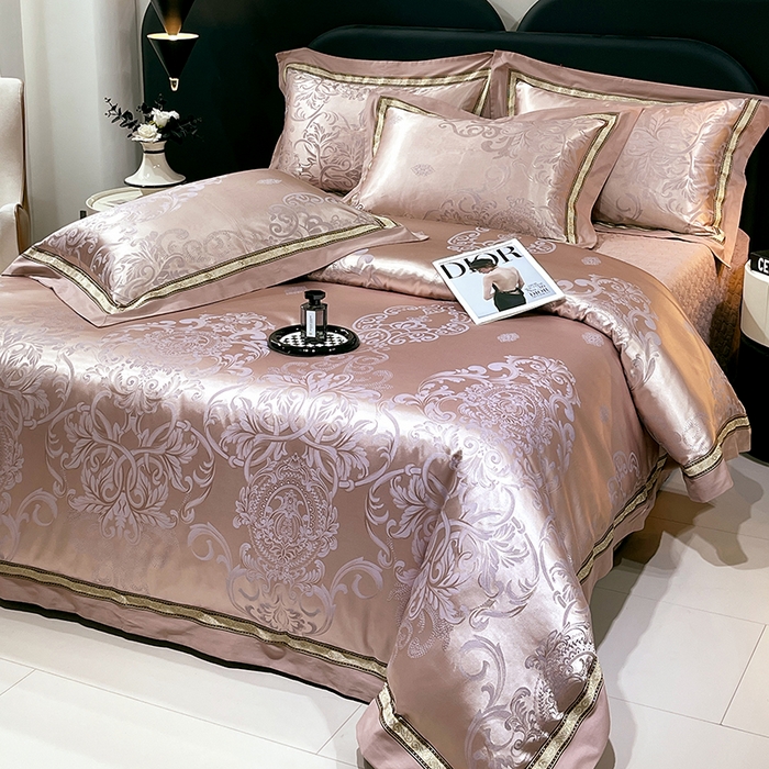 91家纺网 家纺一手货源 找家纺 小时代家纺 2025新款纯棉贡缎提花夹棉床盖四件套 豪华经典-灰金