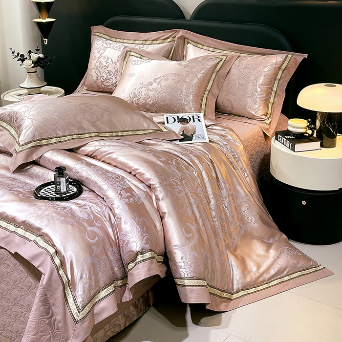 91家纺网 家纺一手货源 找家纺 小时代家纺 2025新款纯棉贡缎提花夹棉床盖四件套 豪华经典-灰金