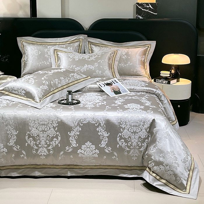 91家纺网 家纺一手货源 找家纺 小时代家纺 2025新款纯棉贡缎提花夹棉床盖四件套 维尼斯-浅灰