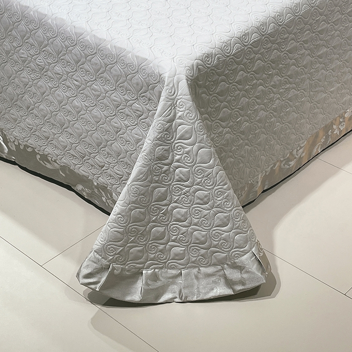 91家纺网 家纺一手货源 找家纺 小时代家纺 2025新款纯棉贡缎提花夹棉床盖四件套 维尼斯-浅灰