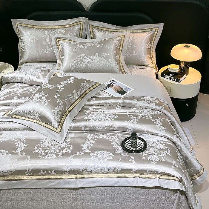 91家纺网 家纺一手货源 找家纺 小时代家纺 2025新款纯棉贡缎提花夹棉床盖四件套 维尼斯-浅灰