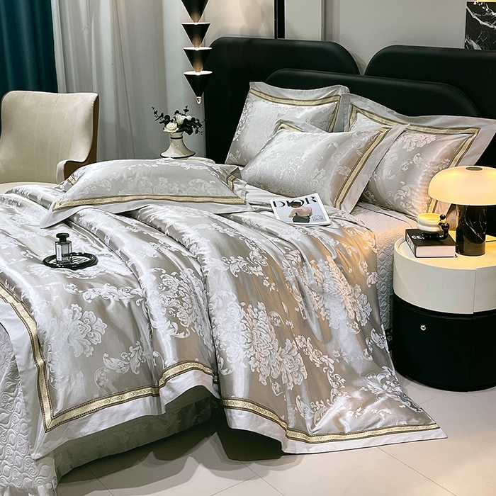 91家纺网 家纺一手货源 找家纺 小时代家纺 2025新款纯棉贡缎提花夹棉床盖四件套 维尼斯-浅灰
