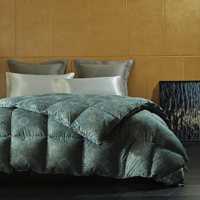 91家纺网 家纺一手货源 找家纺 暖羽屋羽绒馆 2025新款罗斯空间鹅绒丝被子95白鹅绒丝被芯双人婚庆冬被春秋被子被芯 D 烟雨青