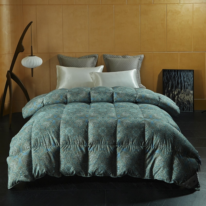 91家纺网 家纺一手货源 找家纺 暖羽屋羽绒馆 2025新款罗斯空间鹅绒丝被子95白鹅绒丝被芯双人婚庆冬被春秋被子被芯 D 烟雨青