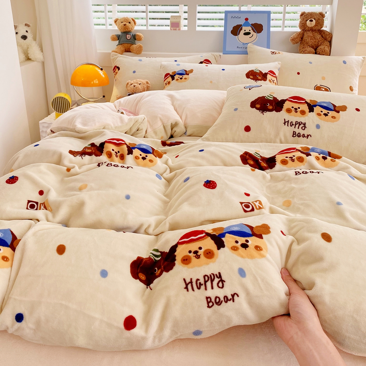 91家纺网 家纺一手货源 找家纺 悦织湾家纺 2025新款高克重牛奶绒印花四件套床单床笠轻奢时尚床上用品三四件套被套 旺旺狗