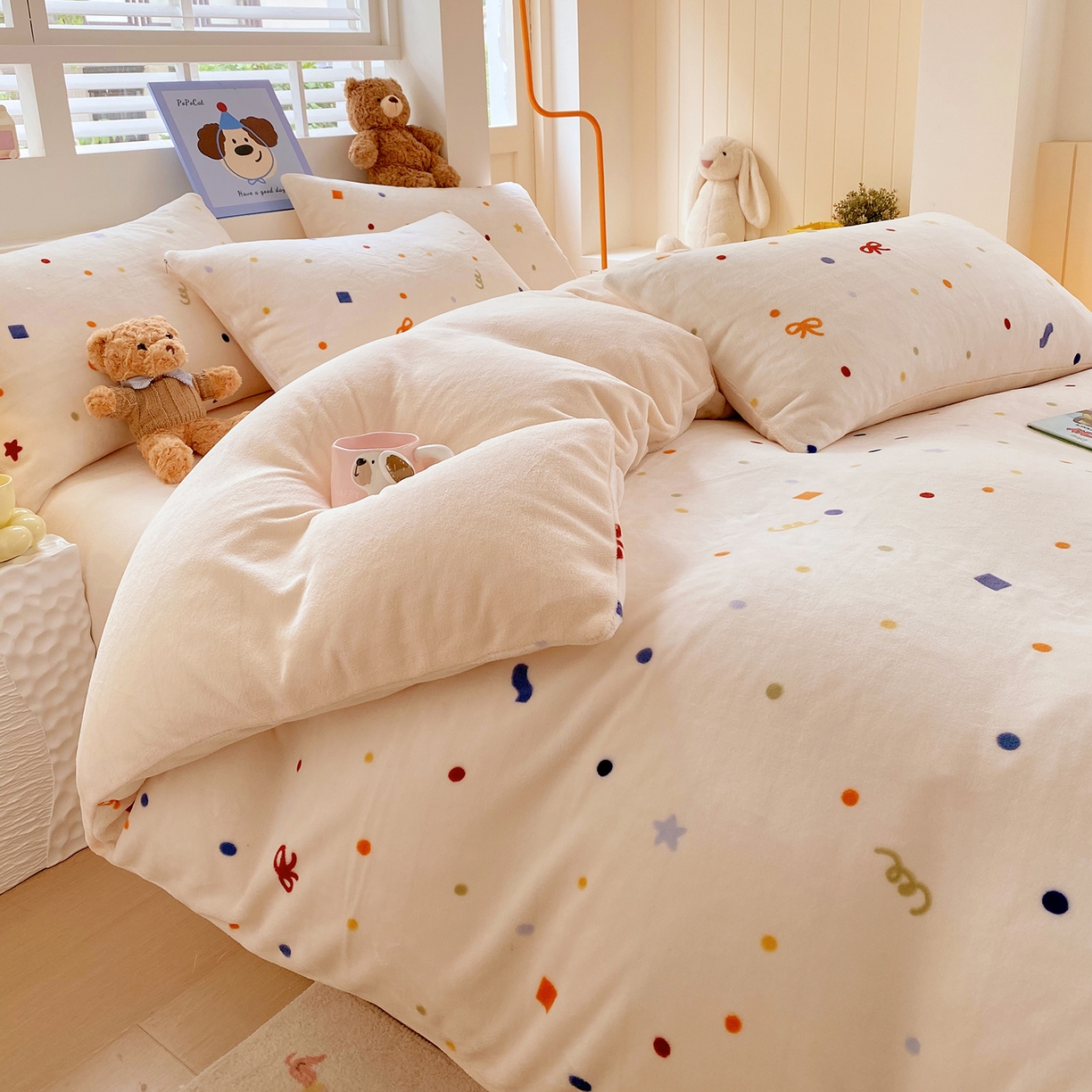 91家纺网 家纺一手货源 找家纺 悦织湾家纺 2025新款高克重牛奶绒印花四件套床单床笠轻奢时尚床上用品三四件套被套 五彩斑斓